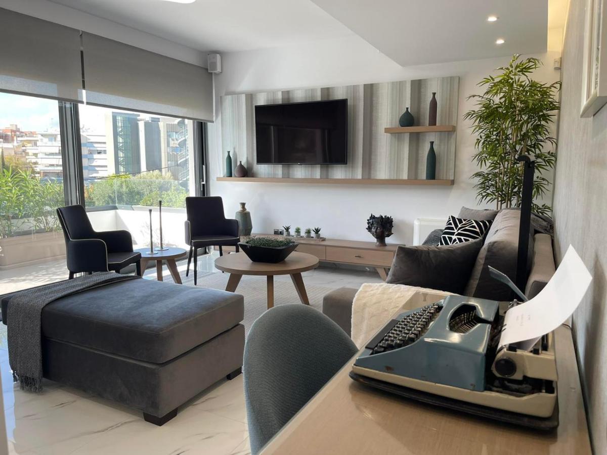 The Lop Athens Holidays Luxury Suites Exterior photo