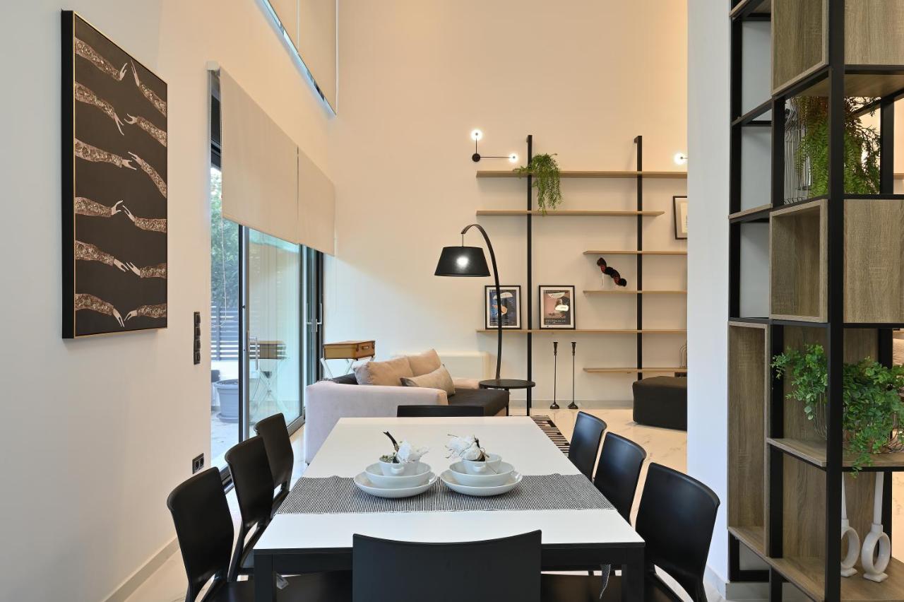 The Lop Athens Holidays Luxury Suites Exterior photo