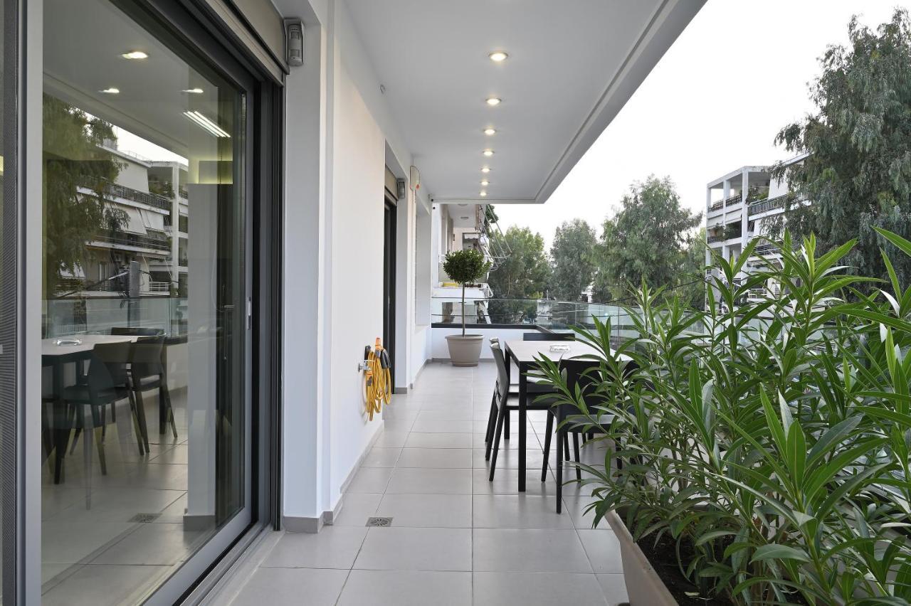 The Lop Athens Holidays Luxury Suites Exterior photo